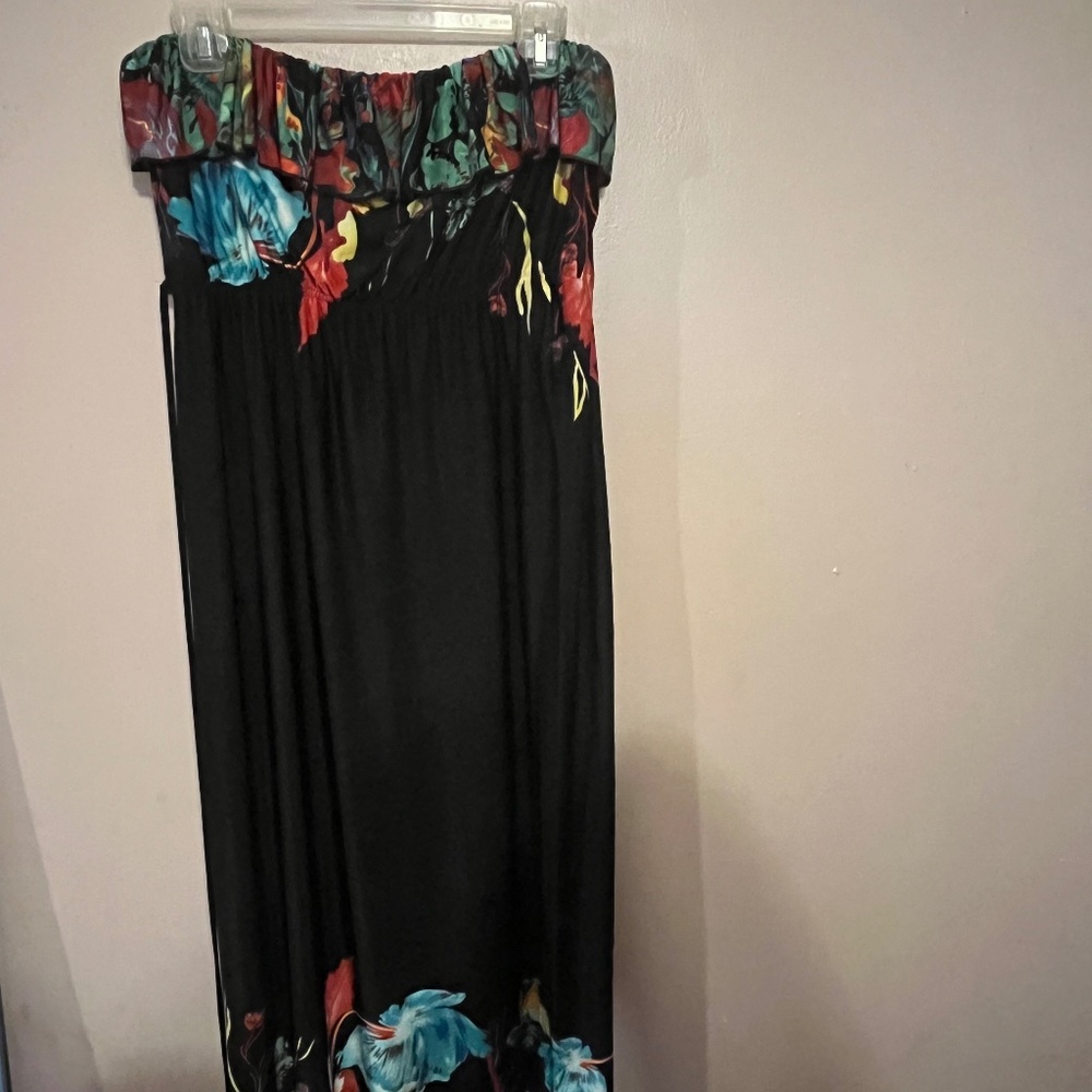 Black/floral print strapless dress